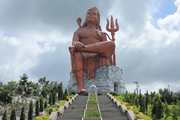 Udaipur to Eklingji/Nathdwara/Haldighati Taxi Services