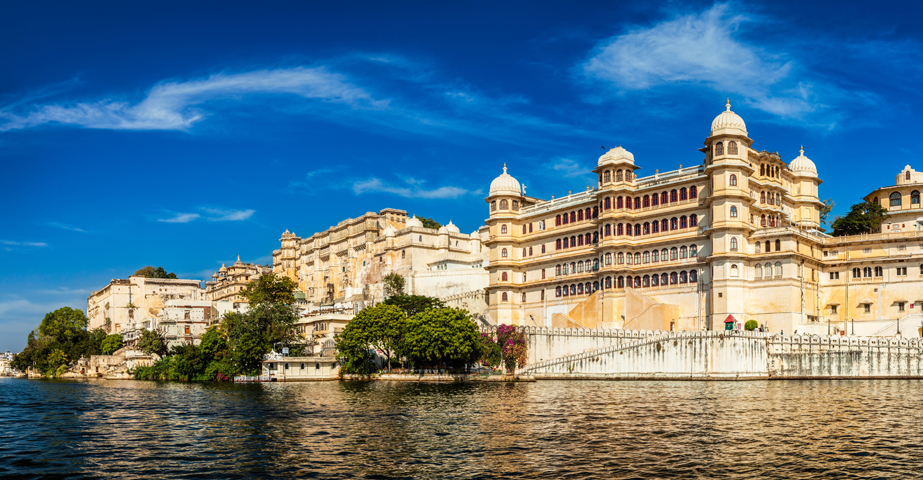 Taxi Service in Udaipur