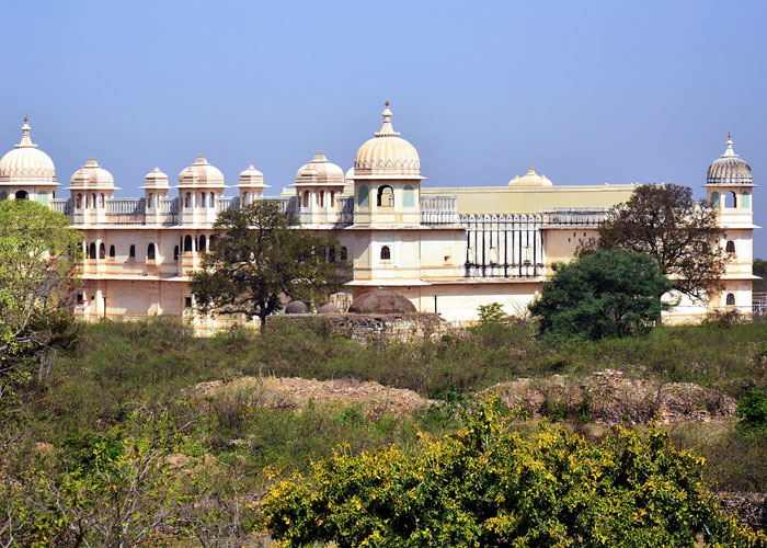 Udaipur to Chittorgarh Taxi Udaipur to Chittorgarh Taxi